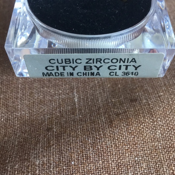 Cubic Zirconia City by City Ring - Size 9 - Diamond Shape CZ - Picture 3 of 5